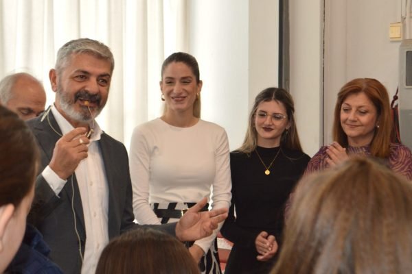 Ο Λαογραφικός Χορευτικός Όμιλος Κρήτες έκοψε την Αγιοβασιλόπιτά του