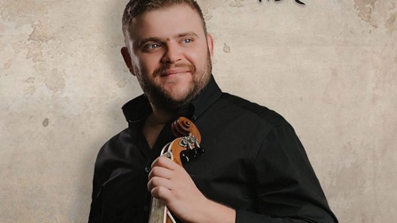 Ο Γρηγόρης Σαμόλης στη “Γιορτή του Κλήδονα”, στο Πάρκο Τρίτση